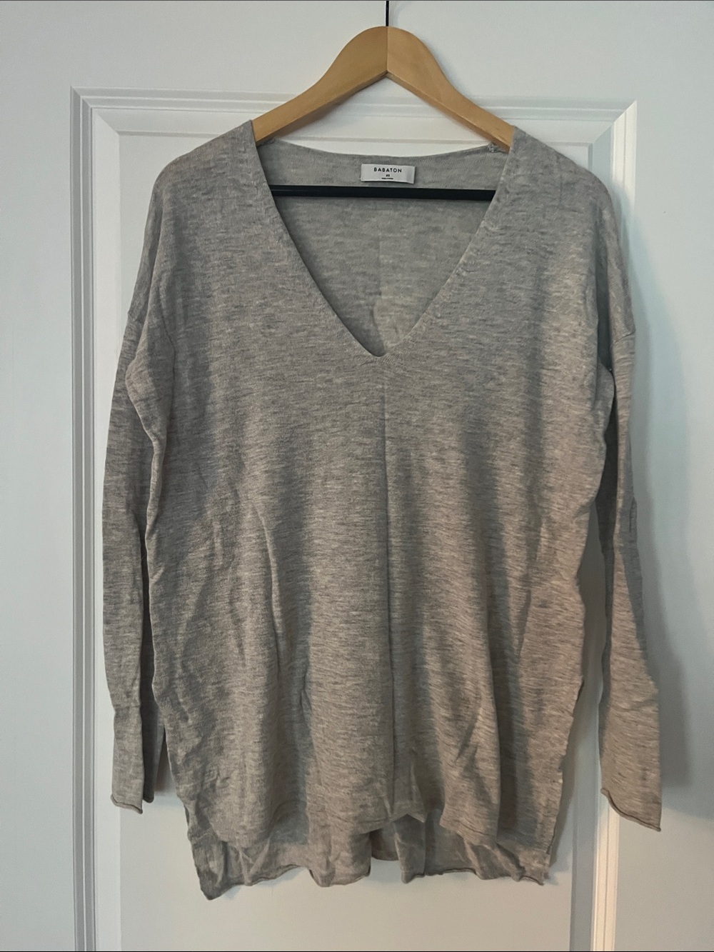 Babaton Light Gray V-Neck Knit Sweater